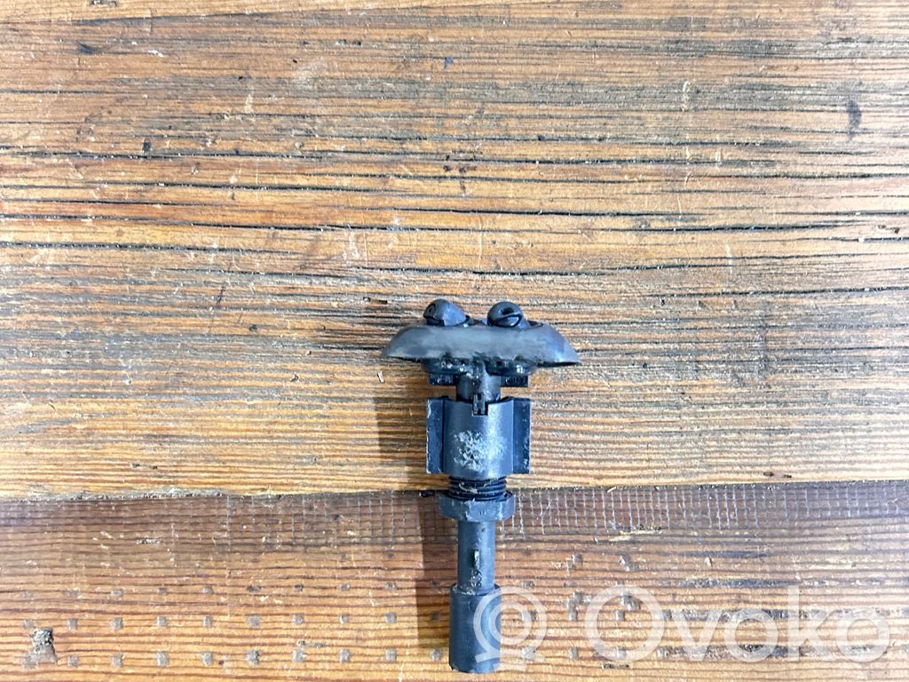 BMW 7 E38 Buse de lave-glace 