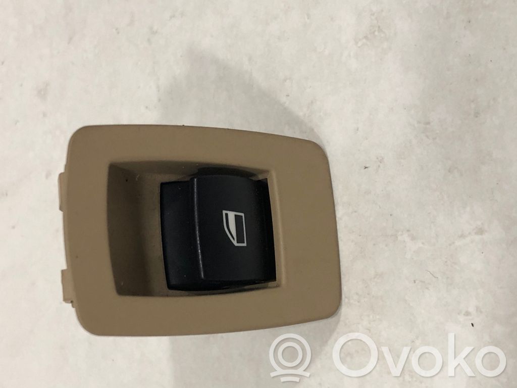 Electric window control switch   6945876