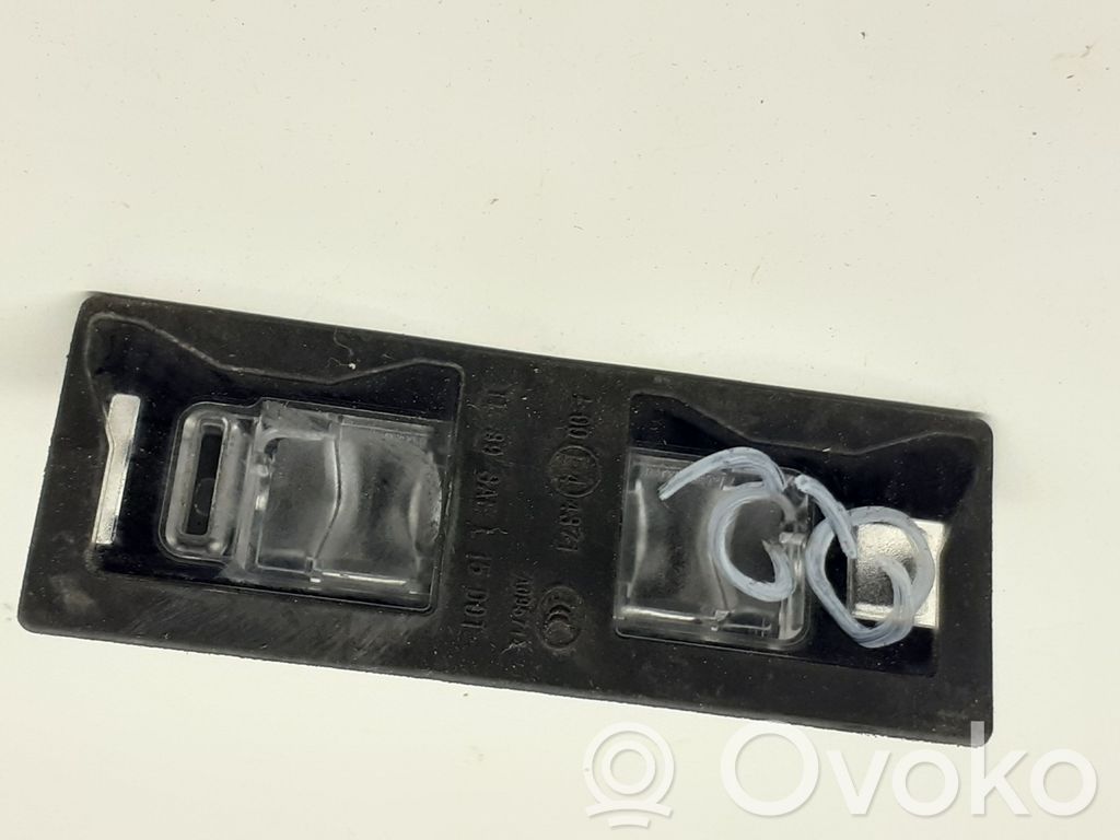 Audi Q2 - Éclairage de plaque d'immatriculation 