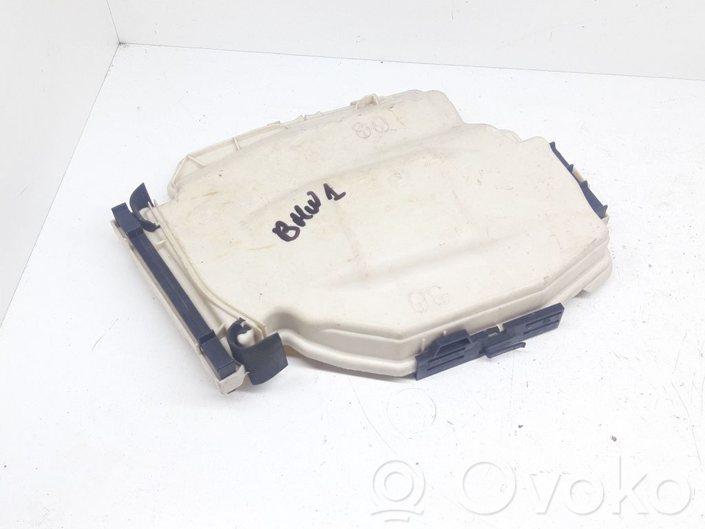 BMW 1 E81 E87 Fuse box cover 