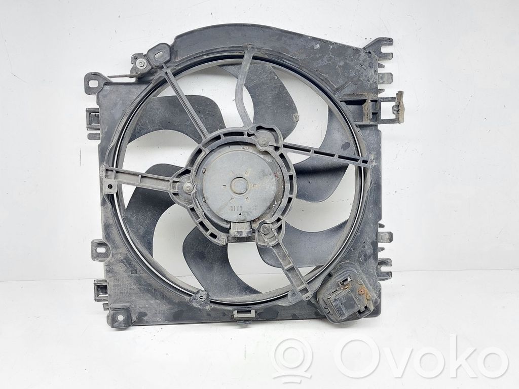 Renault Clio III Elektrisks radiatoru ventilators 