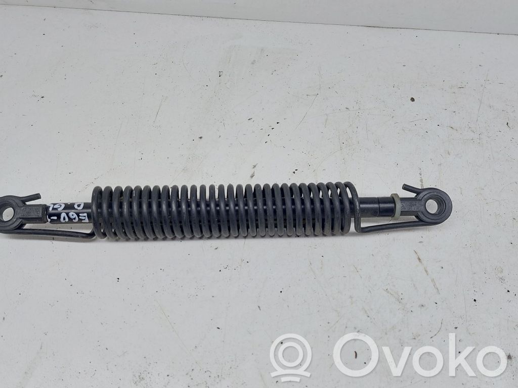 BMW 5 E60 E61 Aizmugurējā pārsega atspere (-es) 
