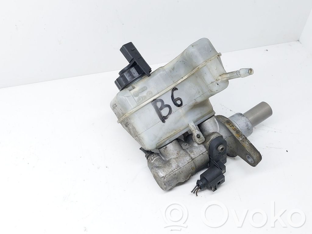 Volkswagen PASSAT B6 Pääjarrusylinteri 
