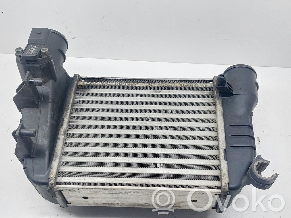 Audi A4 S4 B6 8E 8H Radiador intercooler 