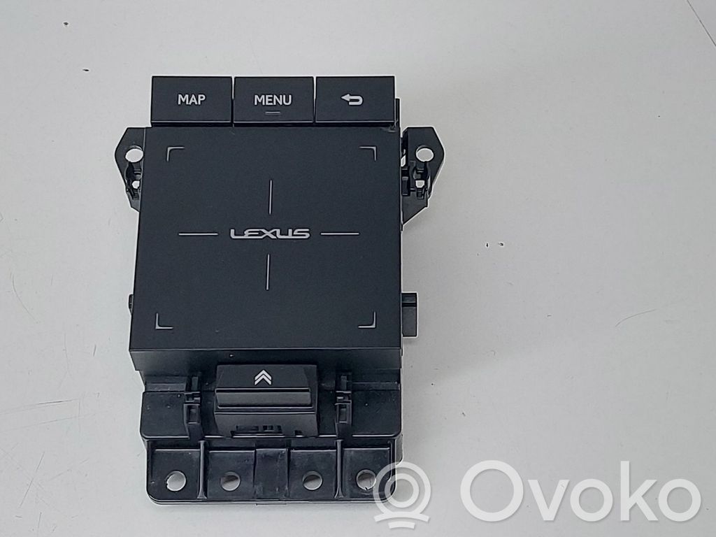 Lexus UX Head unit multimedia control 