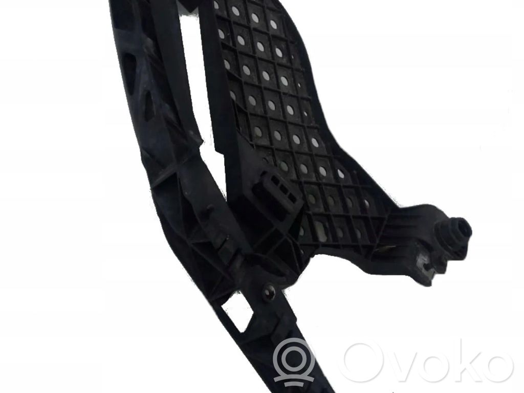 Audi Q7 4M Headlight/headlamp mounting bracket 