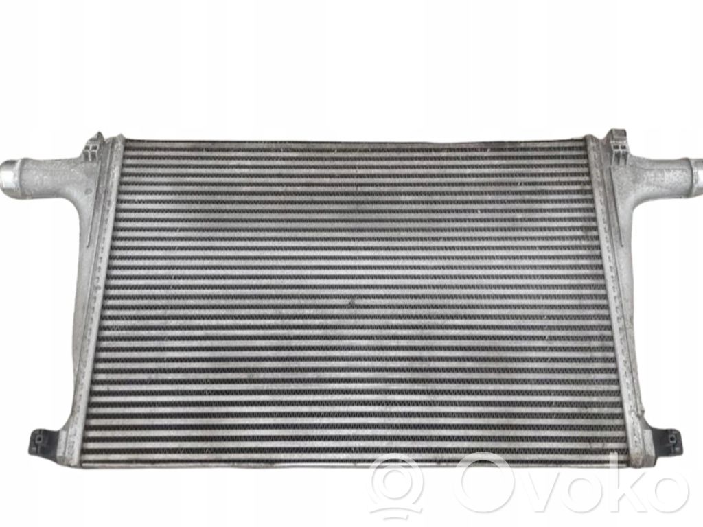 Audi Q7 4M Interkūlerio radiatorius 