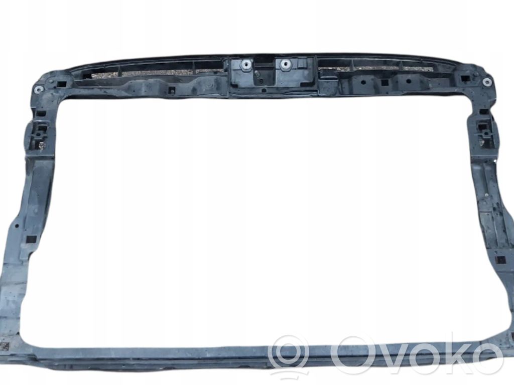 Volkswagen PASSAT B8 Pas przedni 