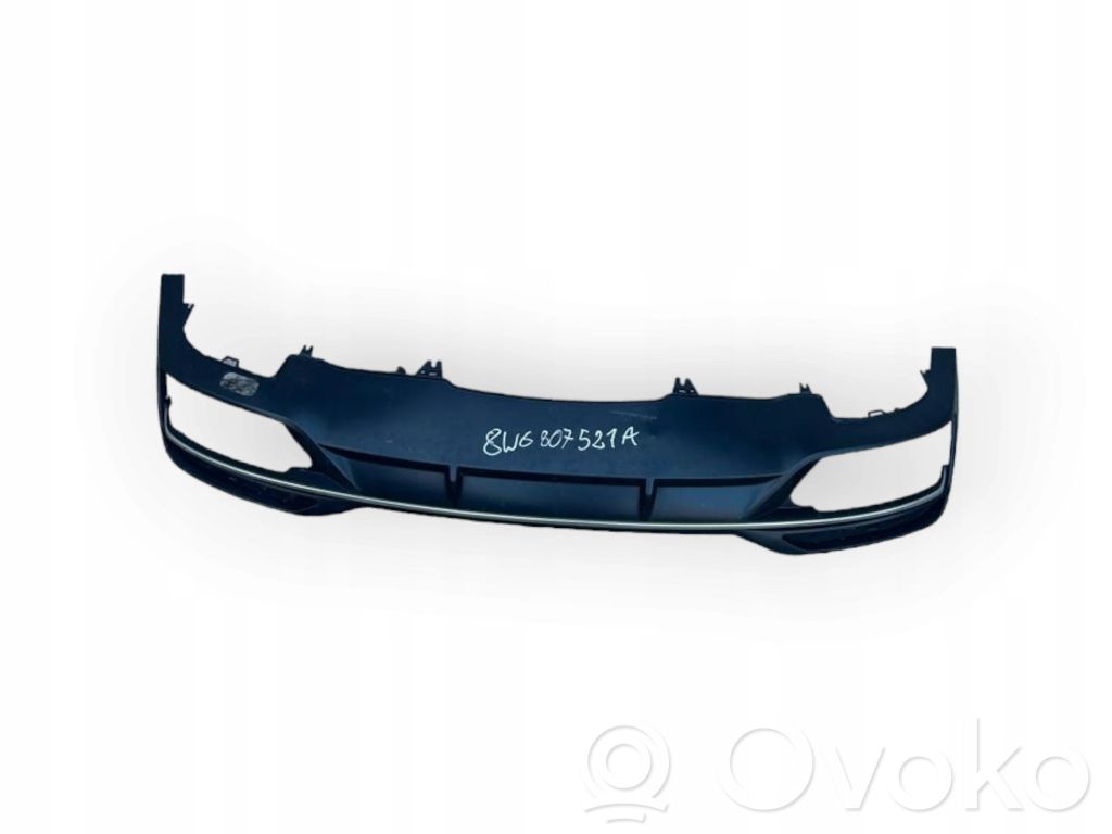 Audi A5 Takapuskurin alaosan lista 