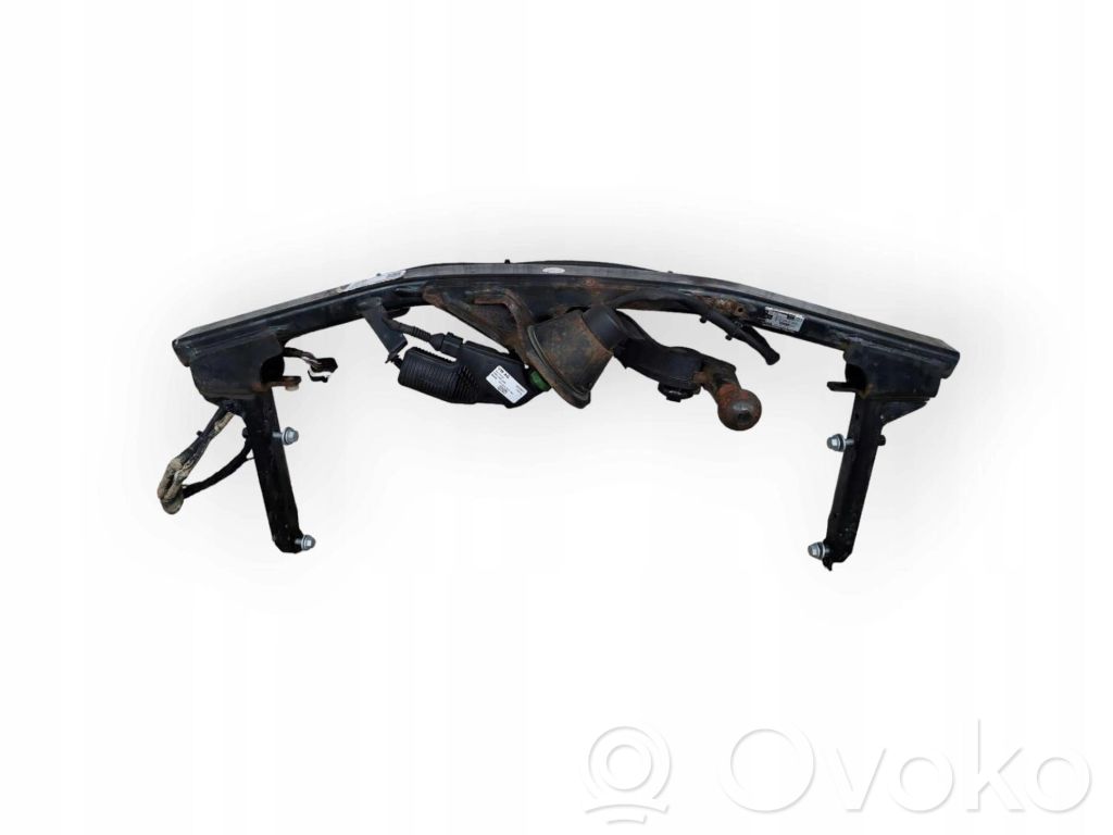 Hak holowniczy / Komplet   8W0800491G,305430600041
