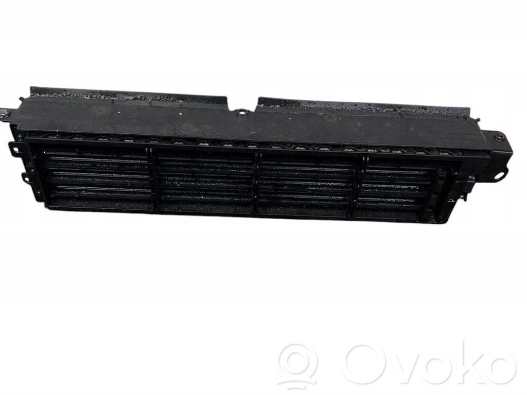Nissan Qashqai Radiatorių panelė 