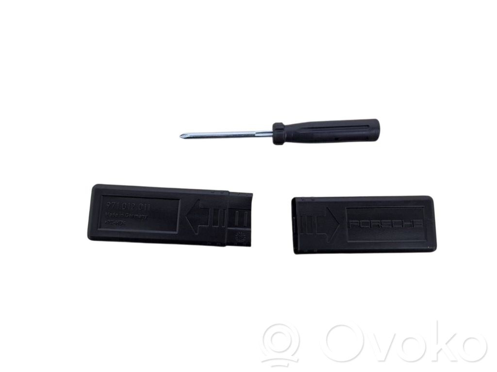 Porsche Panamera (971) Tool set 