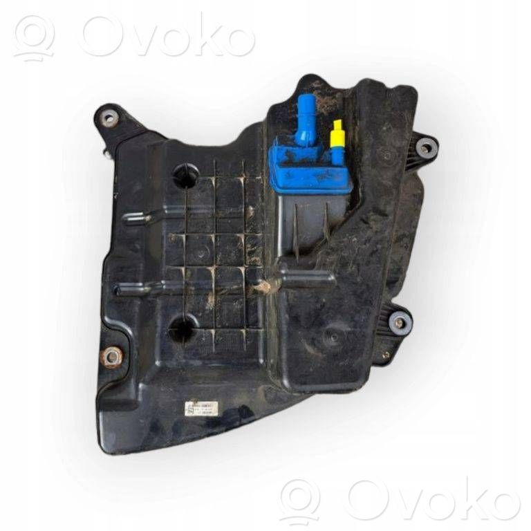 Audi A4 S4 B9 Serbatoio vaschetta liquido AdBlue 