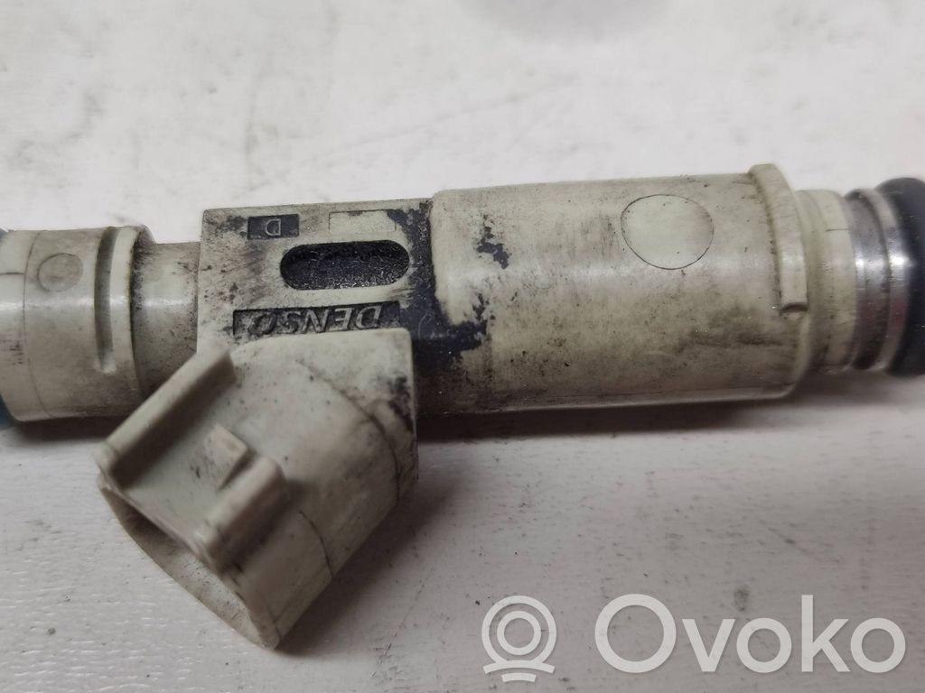 Ford Mondeo Mk III Fuel injector 