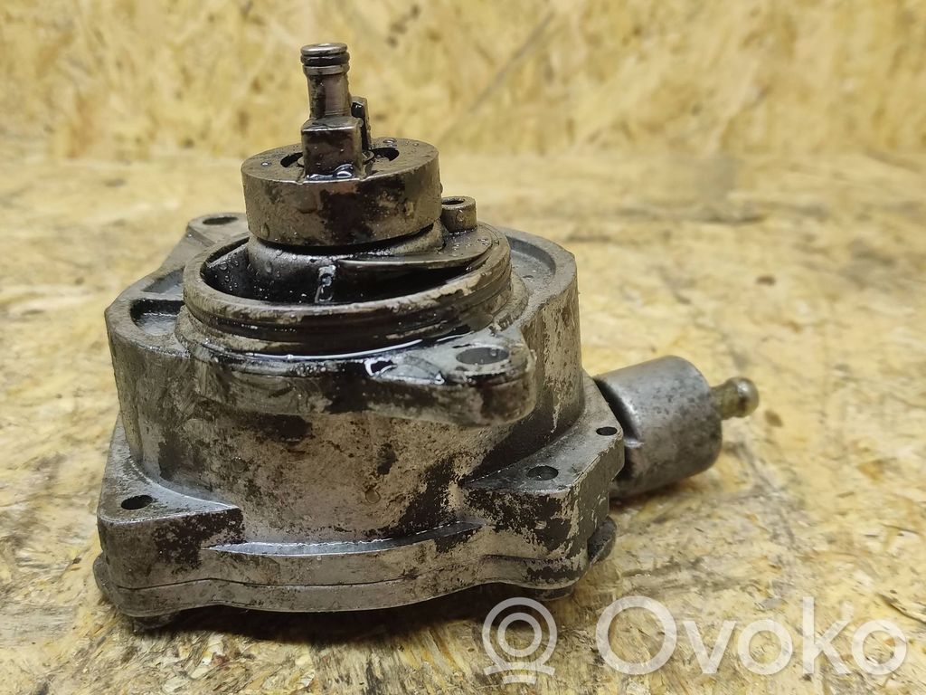 Chrysler PT Cruiser Vacuum pump 