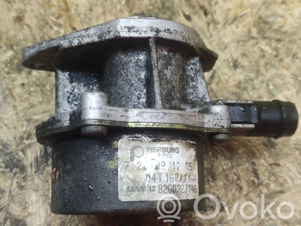 Renault Megane II Vacuum pump 