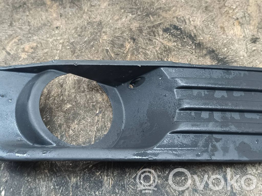Ford Focus Front fog light trim/grill 