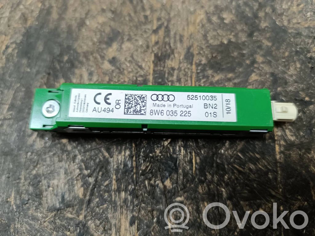 Audi A5 Antenos stiprintuvas 