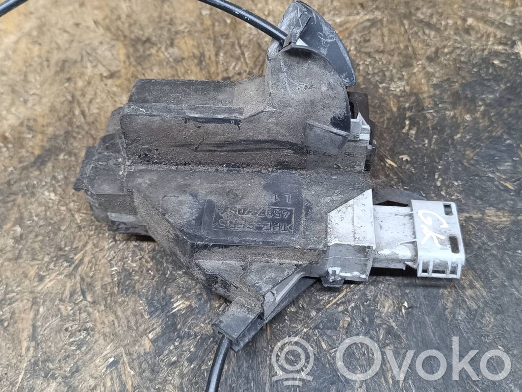 Citroen C4 I Aizmugurē slēdzene 