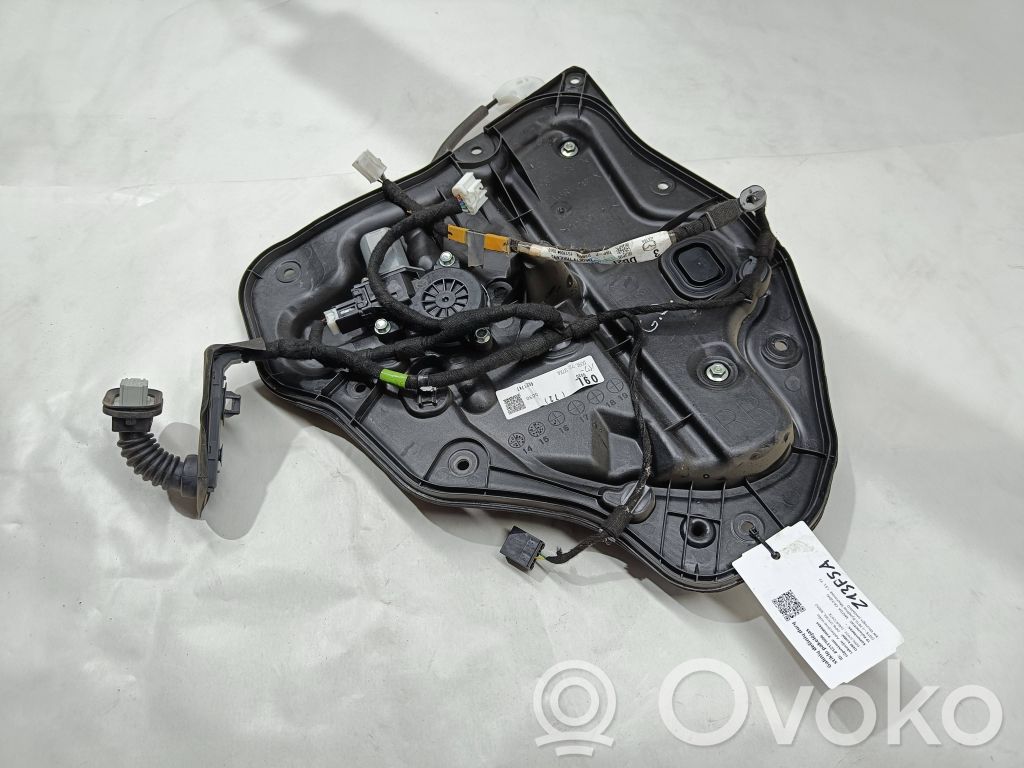 Mazda CX-3 Elektryczny podnośnik szyby drzwi tylnych 