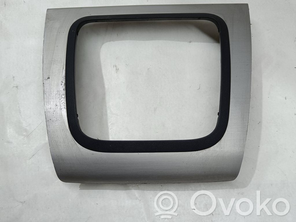 Lexus RX 330 - 350 - 400H Consola de plástico de la palanca de cambios 