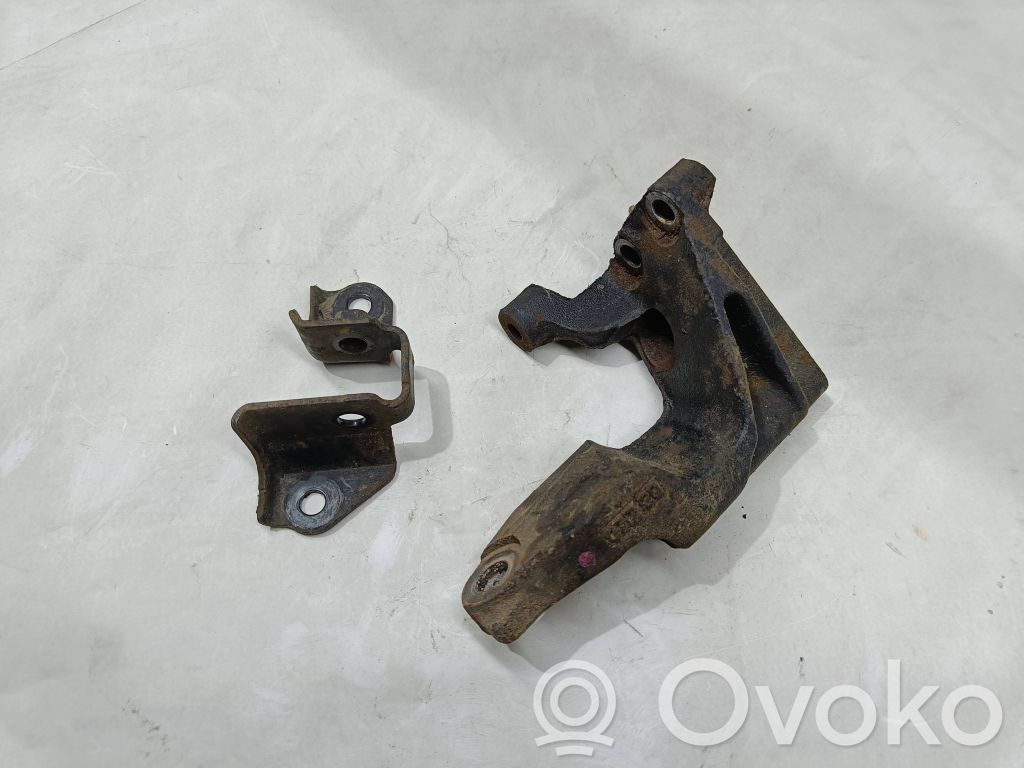 Lexus RX 330 - 350 - 400H Supporto di montaggio del motore (usato) 