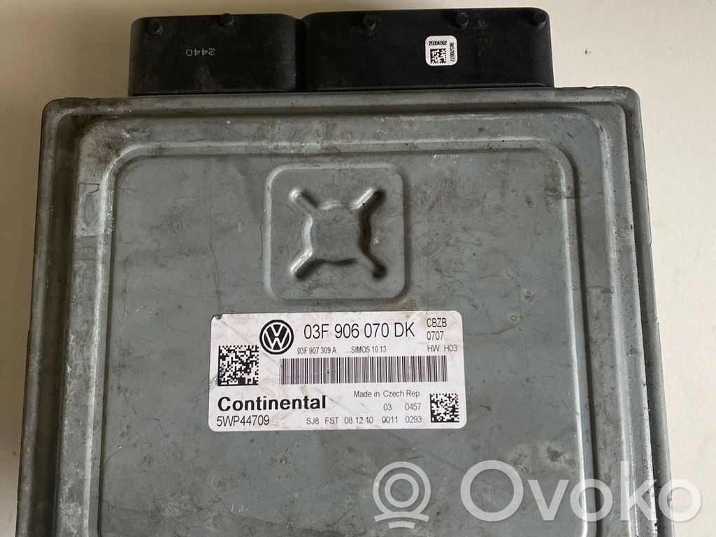 Volkswagen Golf VI Engine control unit/module 