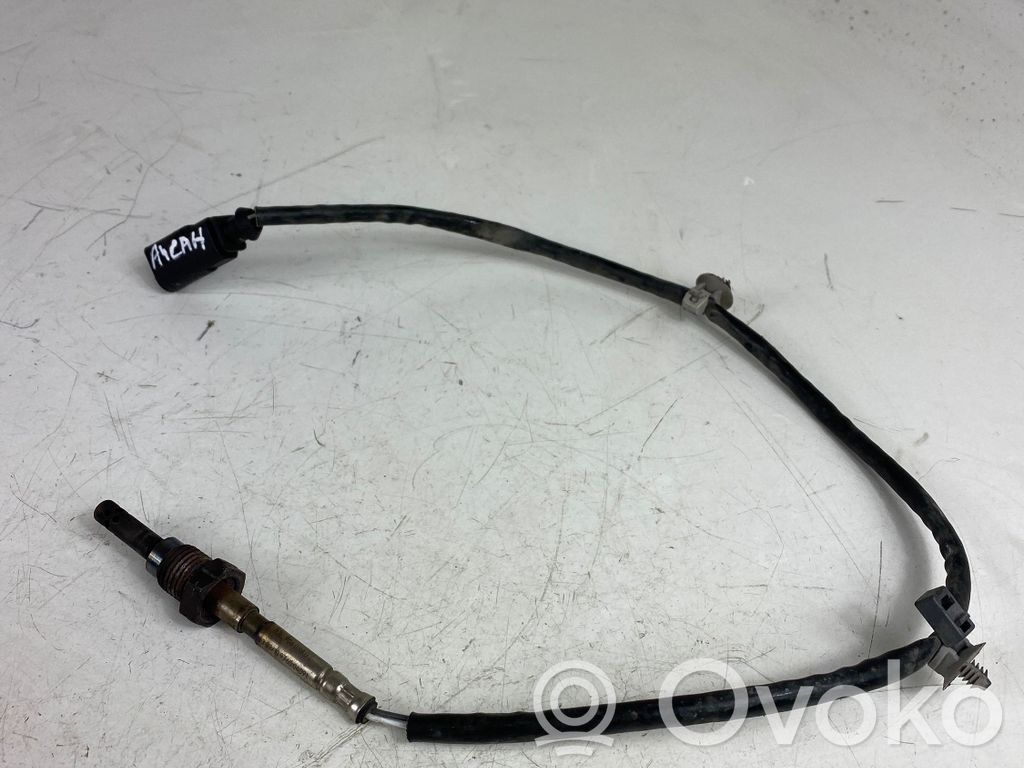 Audi A4 S4 B8 8K Išmetamųjų dujų temperatūros daviklis 
