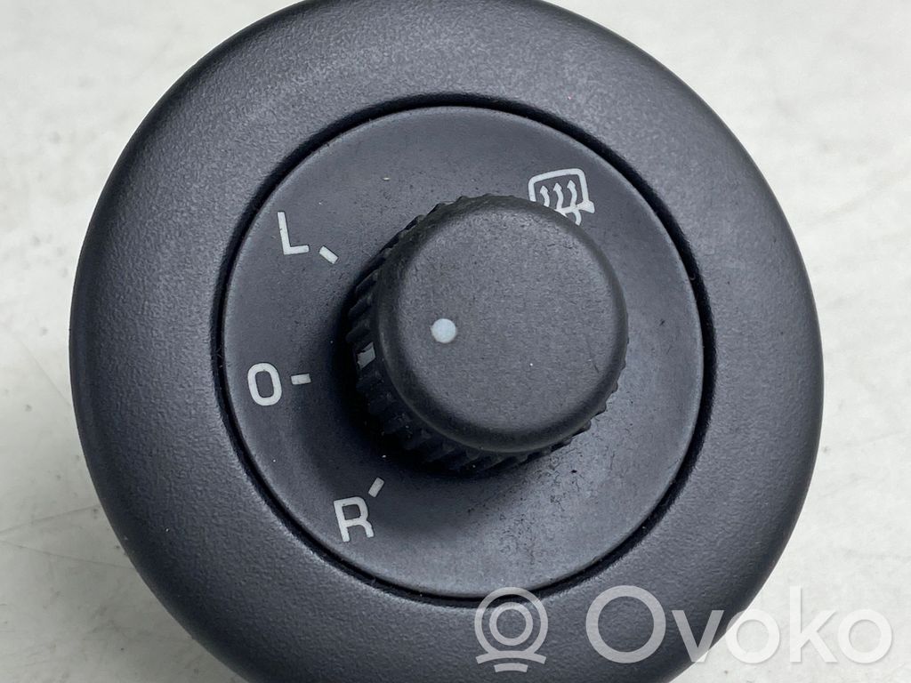 Volkswagen Scirocco Wing mirror switch 
