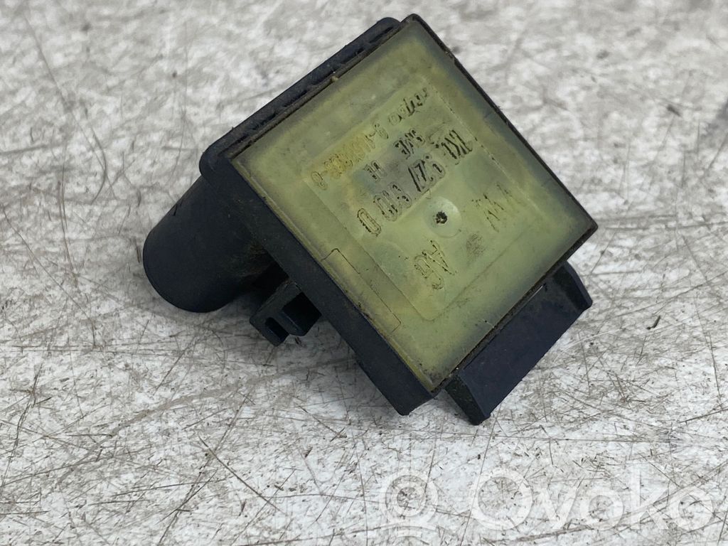 Volkswagen Golf V Clutch pedal sensor 