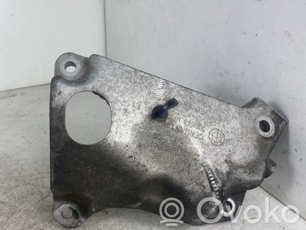 BMW 5 F10 F11 Engine mounting bracket 