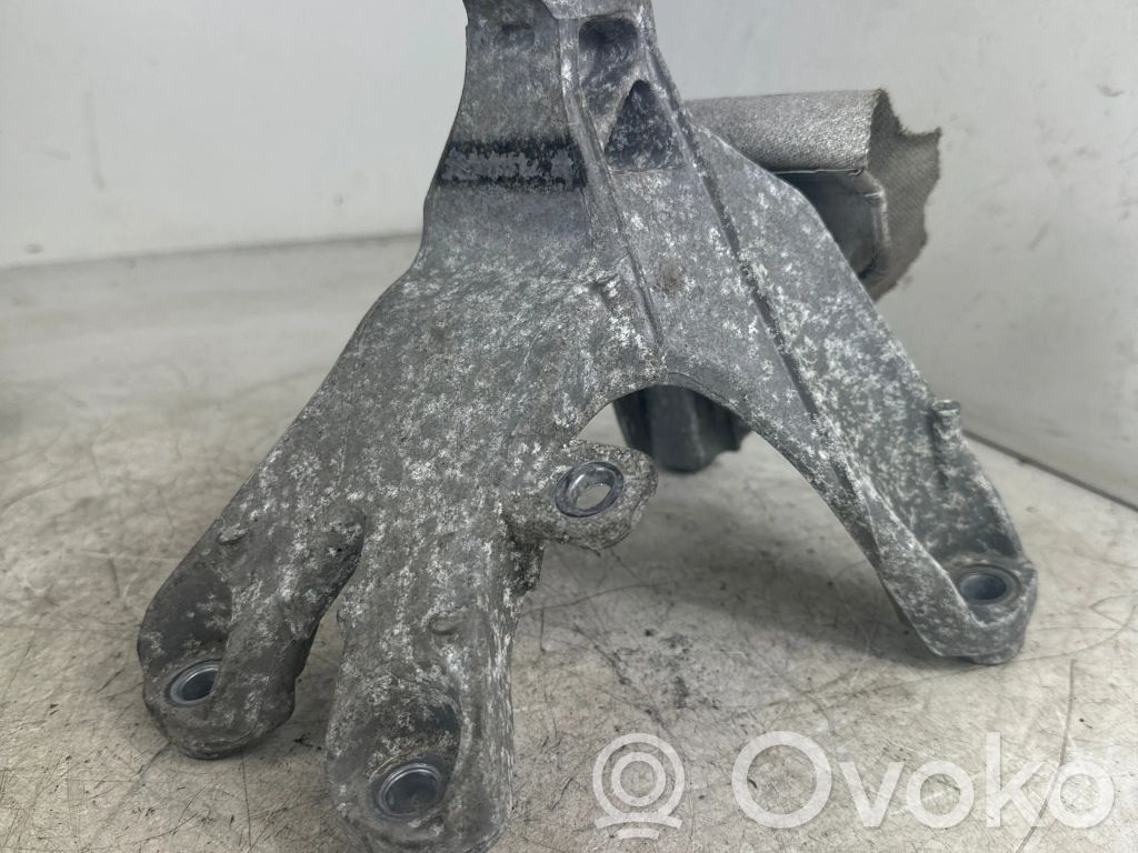 Audi A6 S6 C6 4F Engine mounting bracket 