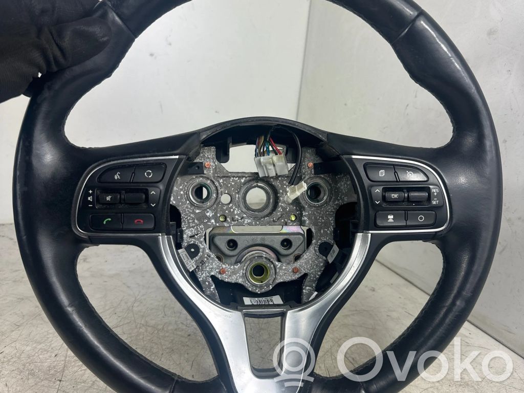 KIA Optima Stūre 