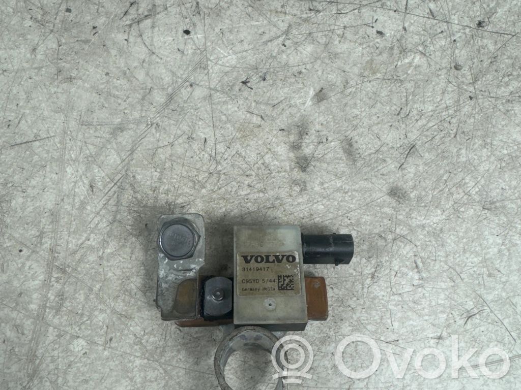 Volvo V40 Negative earth cable (battery) 