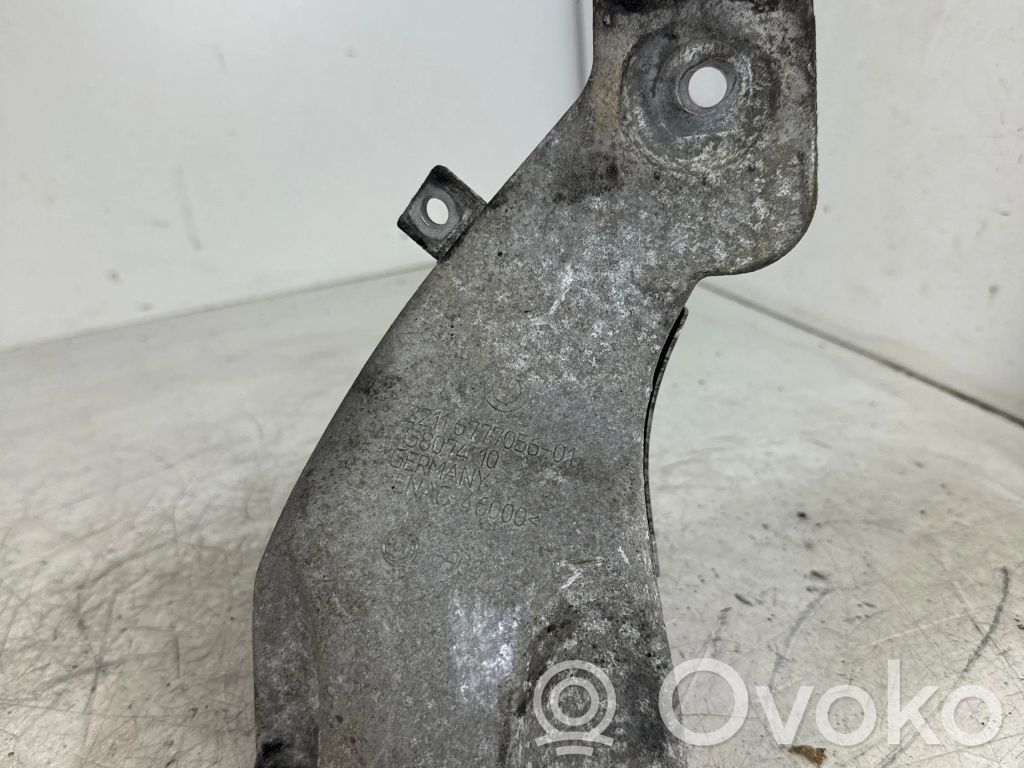 BMW 5 E60 E61 Engine mounting bracket 