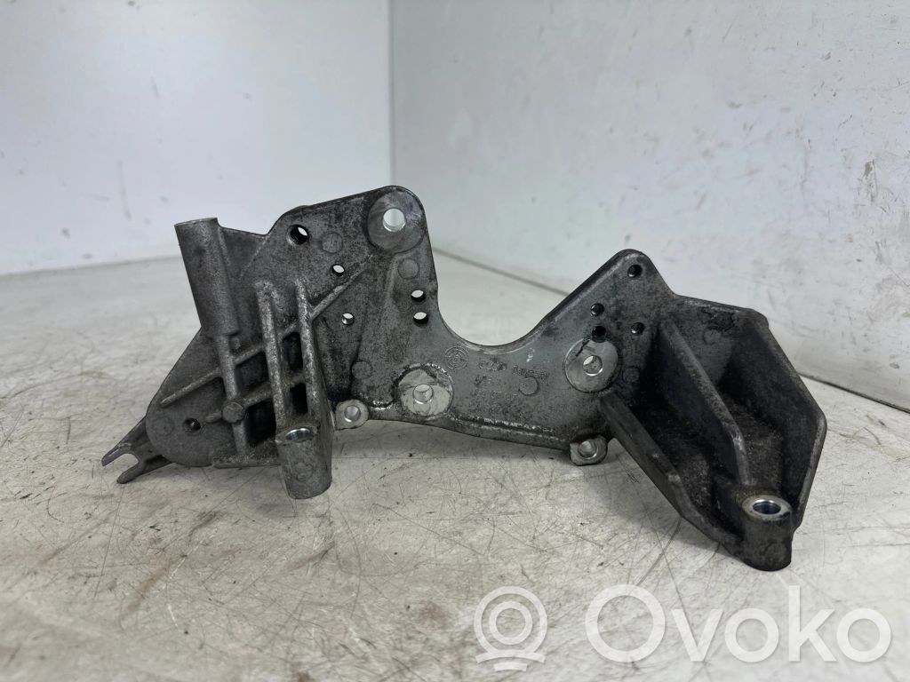 Audi A4 S4 B8 8K Fuel pump bracket 