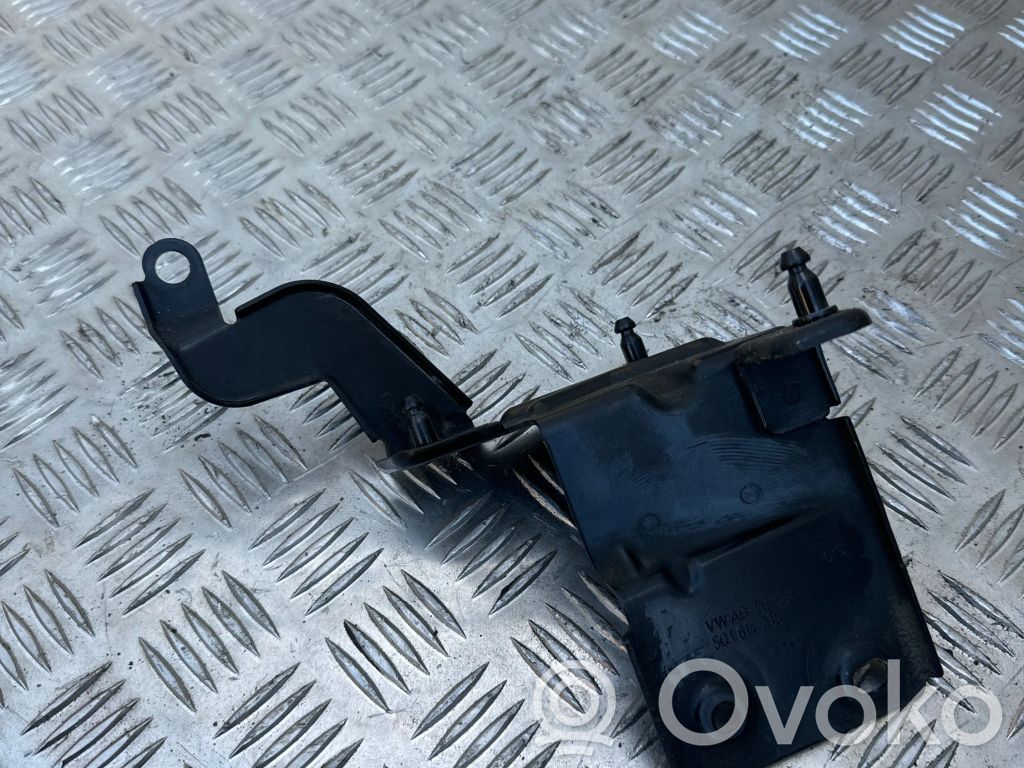 Volkswagen Golf VII ABS-pumpun kiinnike 