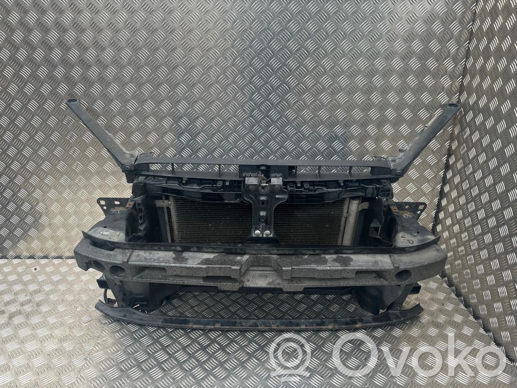 Volkswagen Golf VII Priekio detalių komplektas 