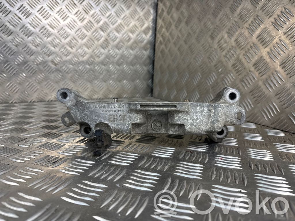 Peugeot 308 Engine mounting bracket 