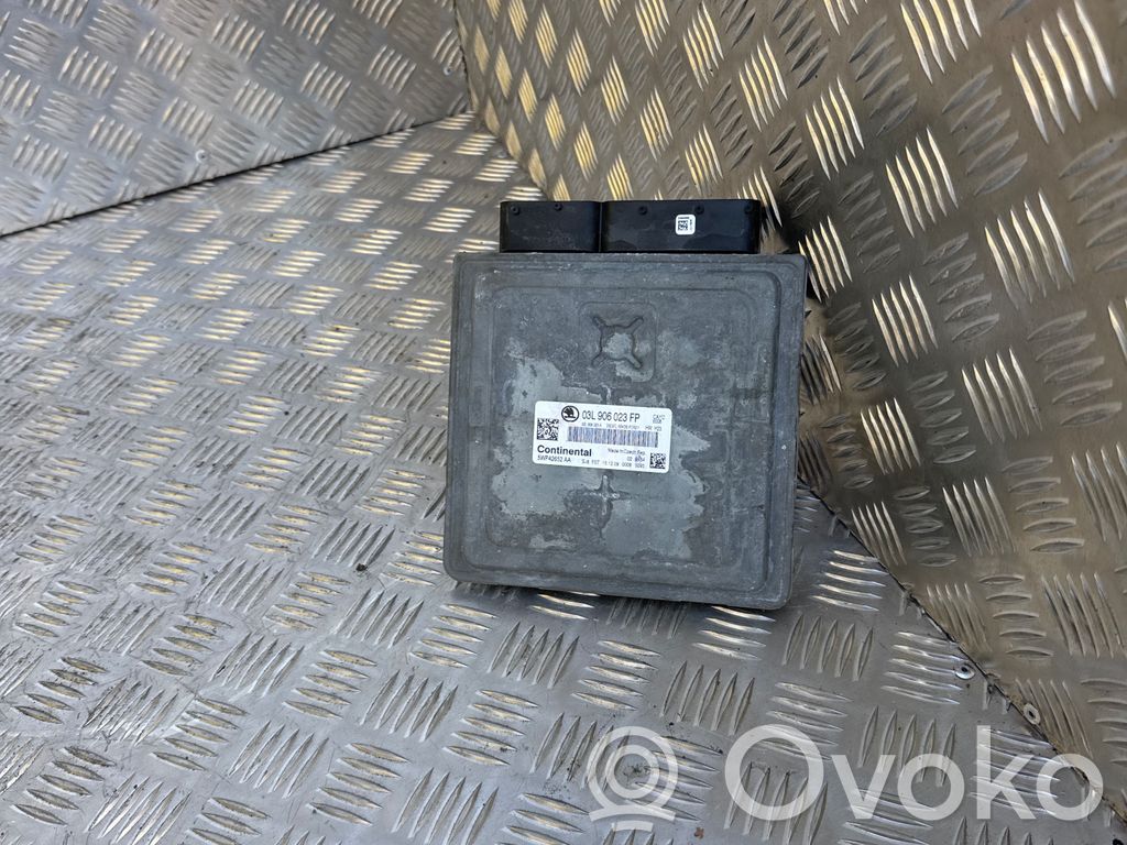 Skoda Octavia Mk2 (1Z) Engine control unit/module 