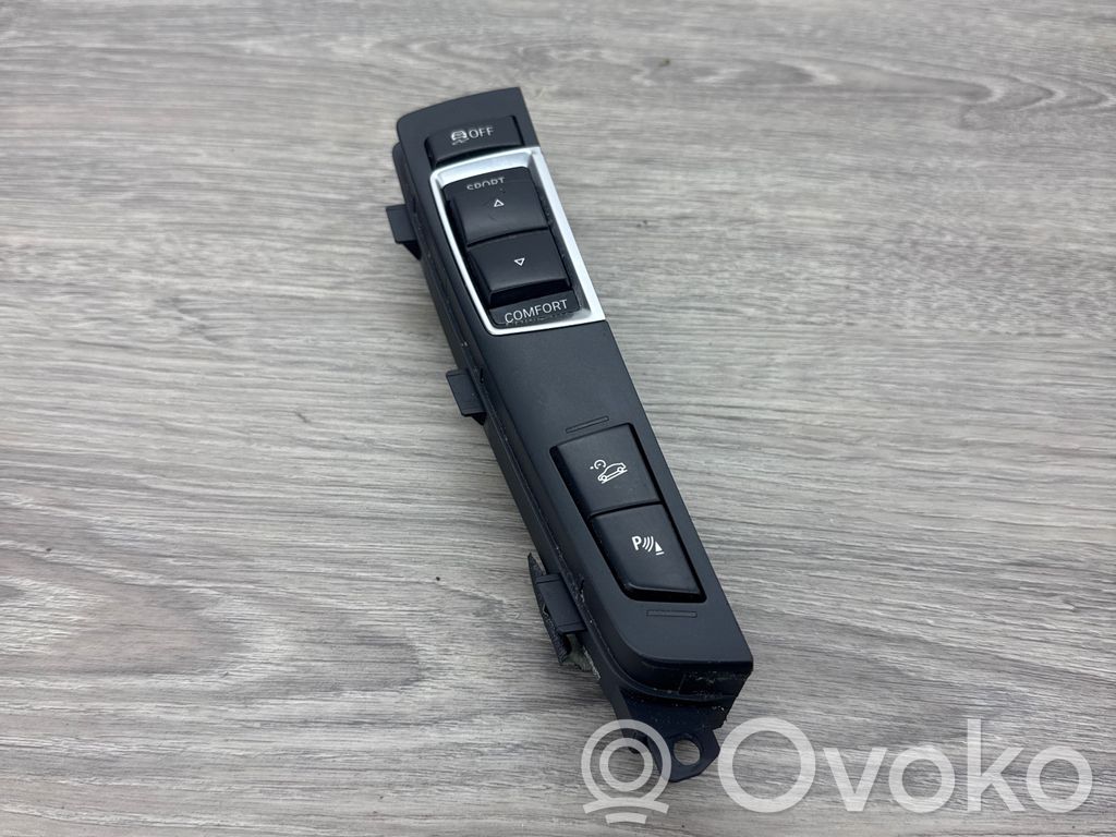 BMW 5 F10 F11 Parking (PDC) sensor switch 