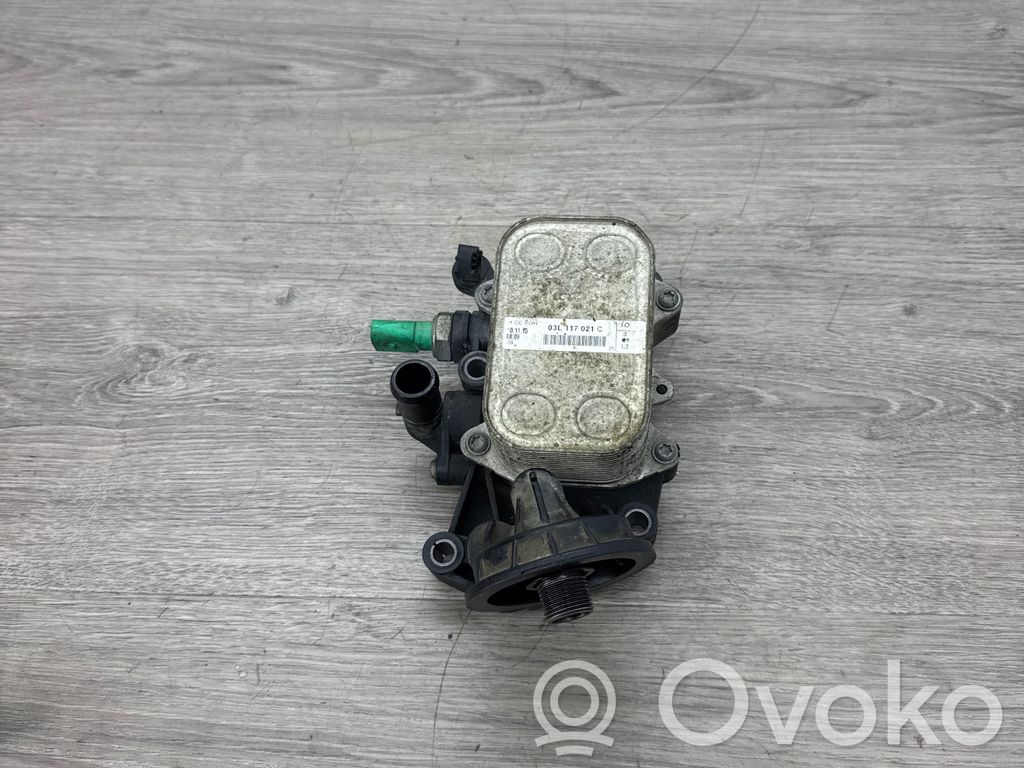 Volkswagen Polo V 6R Soporte de montaje del filtro de aceite 