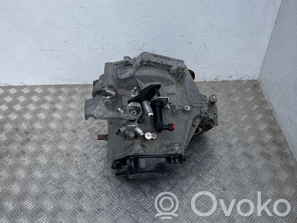 Volkswagen Golf VI Manual 5 speed gearbox 