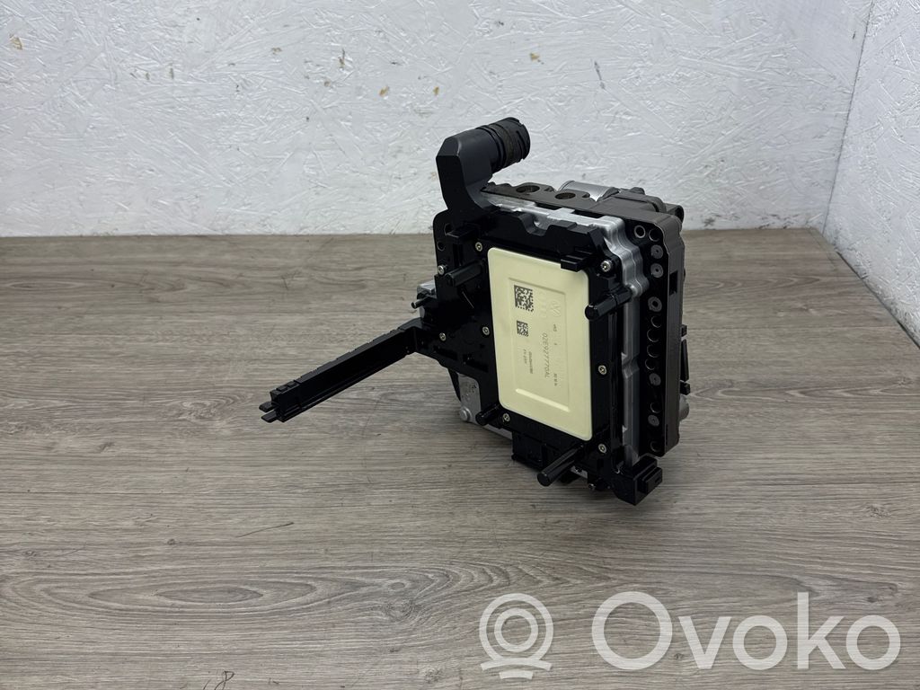 Volkswagen Touran II Transmission gearbox valve body 