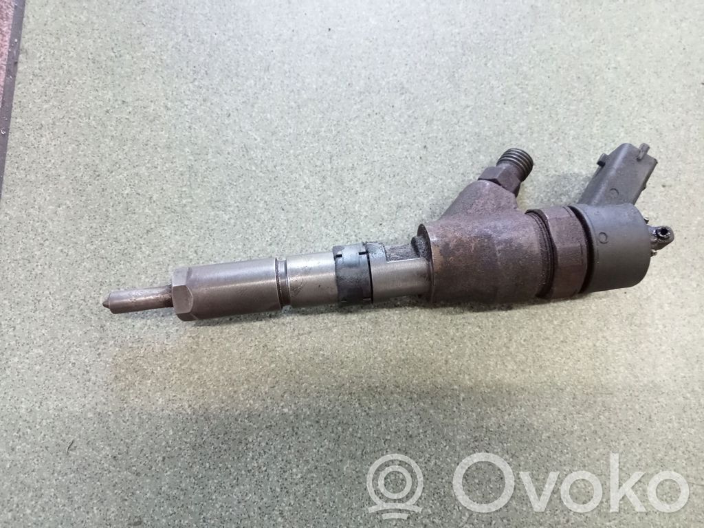 Peugeot 206 Fuel injector 