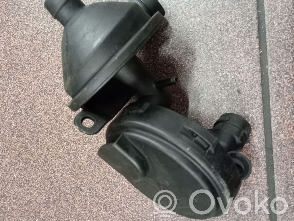BMW 5 E39 Ventilācijas / ventilācijas caurule (-es) / šļūtene (-es) 