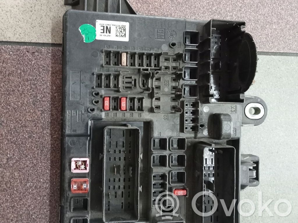 Opel Insignia A Módulo de fusible 