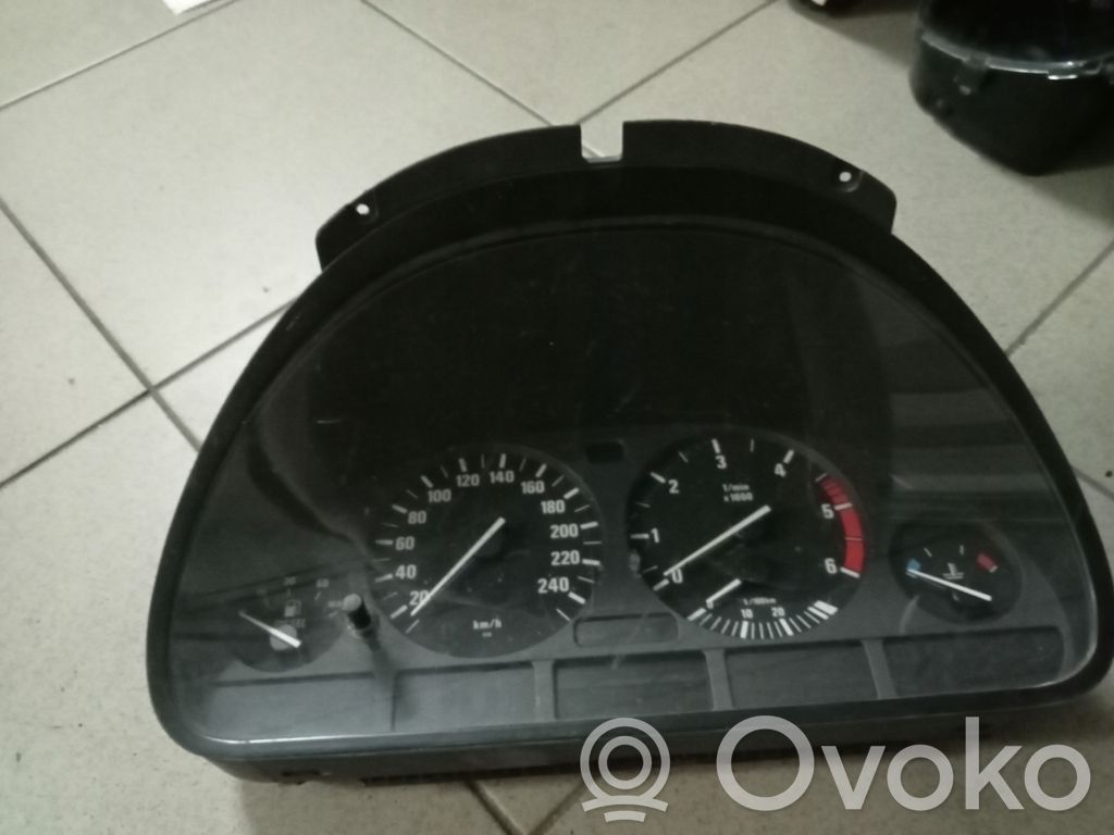BMW 5 E39 Speedometer (instrument cluster) 