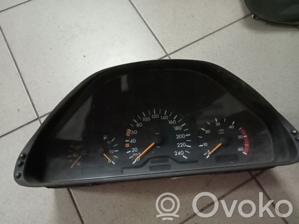 Mercedes-Benz E W210 Speedometer (instrument cluster) 