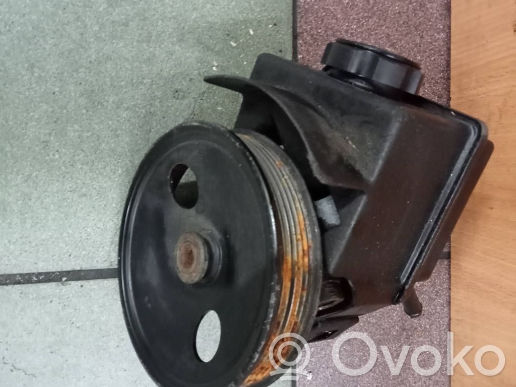 Volvo 850 Power steering pump 